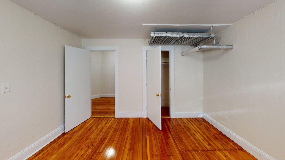 Building Photo - 7 Mt Hood Rd