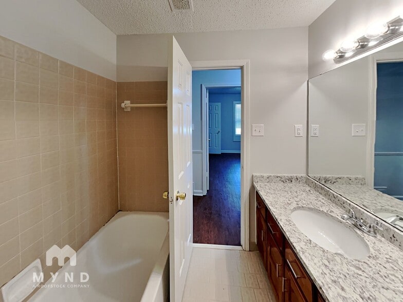 Building Photo - 4546 S Berrypick Ln