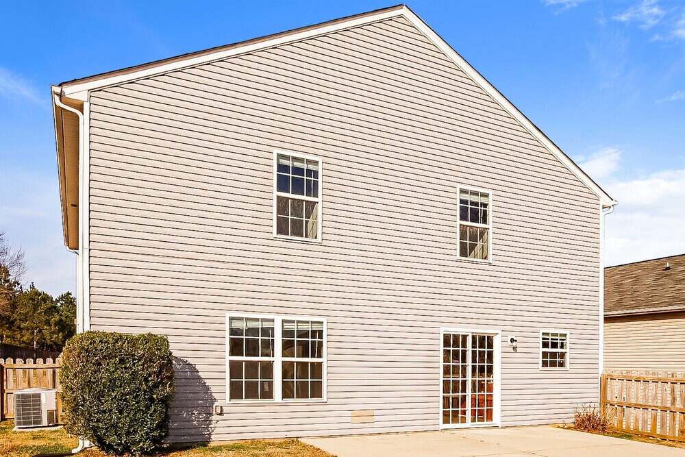 Building Photo - 1418 River Run Rd