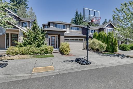 Building Photo - Gorgeous South Everett MainVue Home Available!