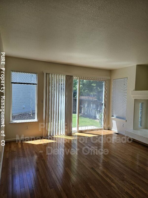 Building Photo - 1298 Braewood Ave