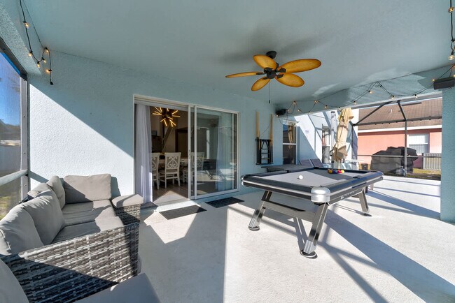 Building Photo - 453 Scrub Jay Way