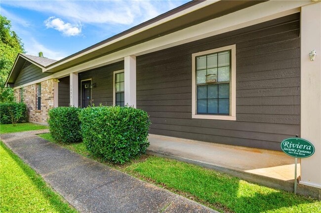 Building Photo - 5095 W Celtic Dr