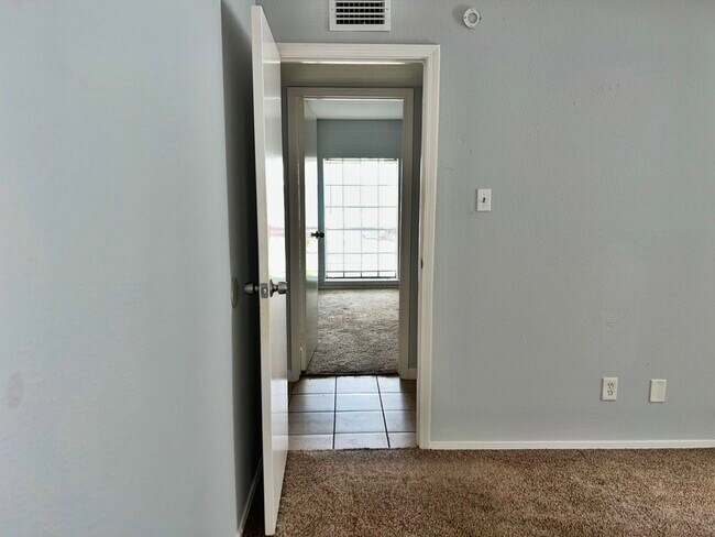 Primary Photo - 12500 Sandpiper Dr