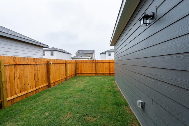 Building Photo - 144 Mullen Wy