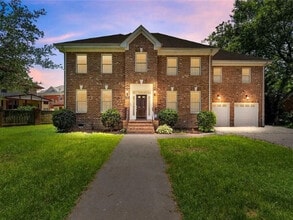 Building Photo - 1333 Baecher Ln