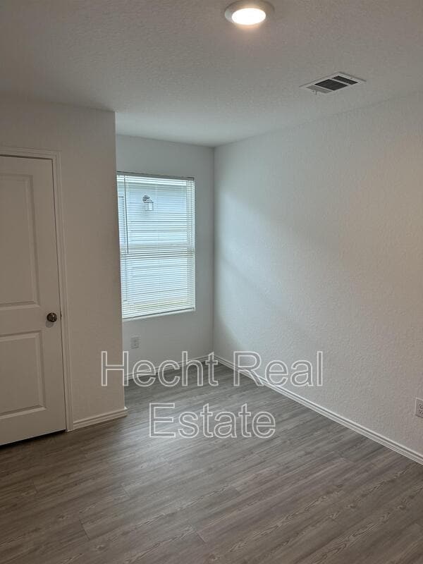 Building Photo - 5813 Texas Spur