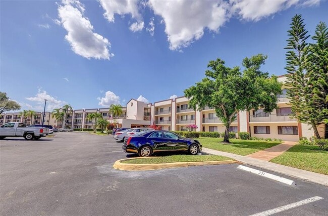 Primary Photo - 9633 N Belfort Cir