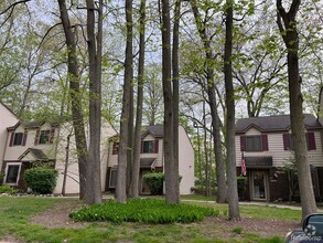 Building Photo - 1522  STREAMWOOD, 20