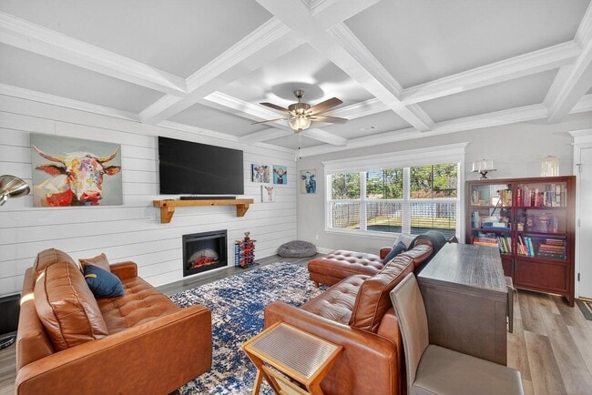 Building Photo - 6071 Big Pond Trl