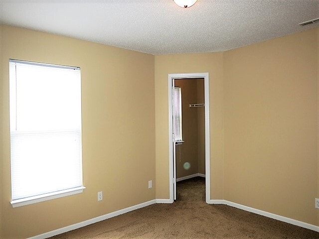 Building Photo - 10395 Carrington Way