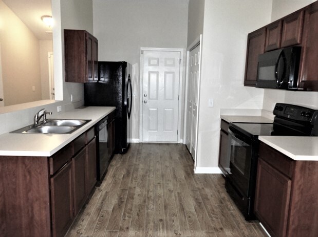 Building Photo - 429 Watershed Dr