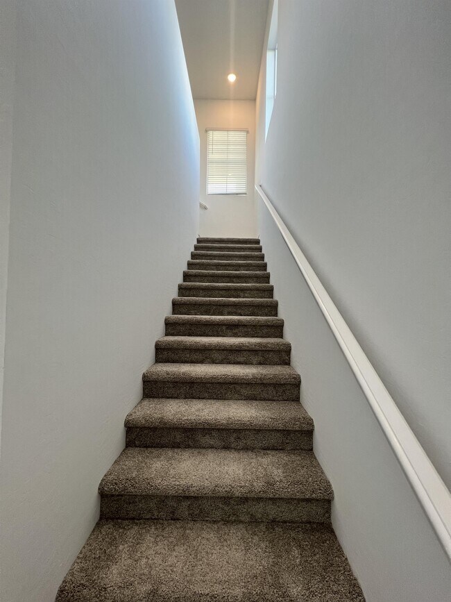 Building Photo - 274 Callen Falls Ave