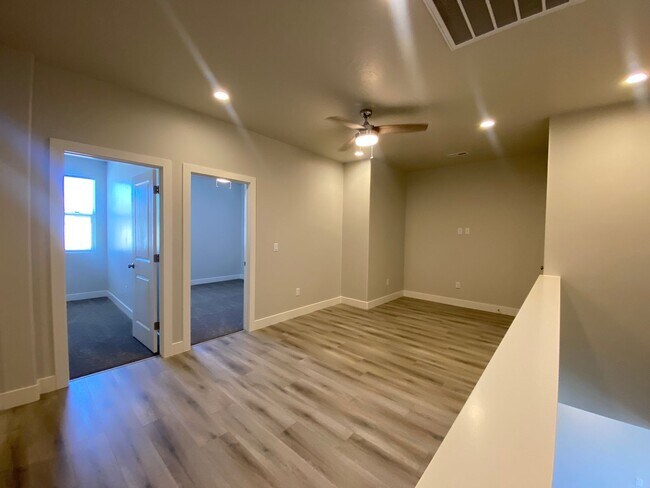 Building Photo - 3 BEDROOM SAND HOLLOW TOWNHOME FOR RENT!