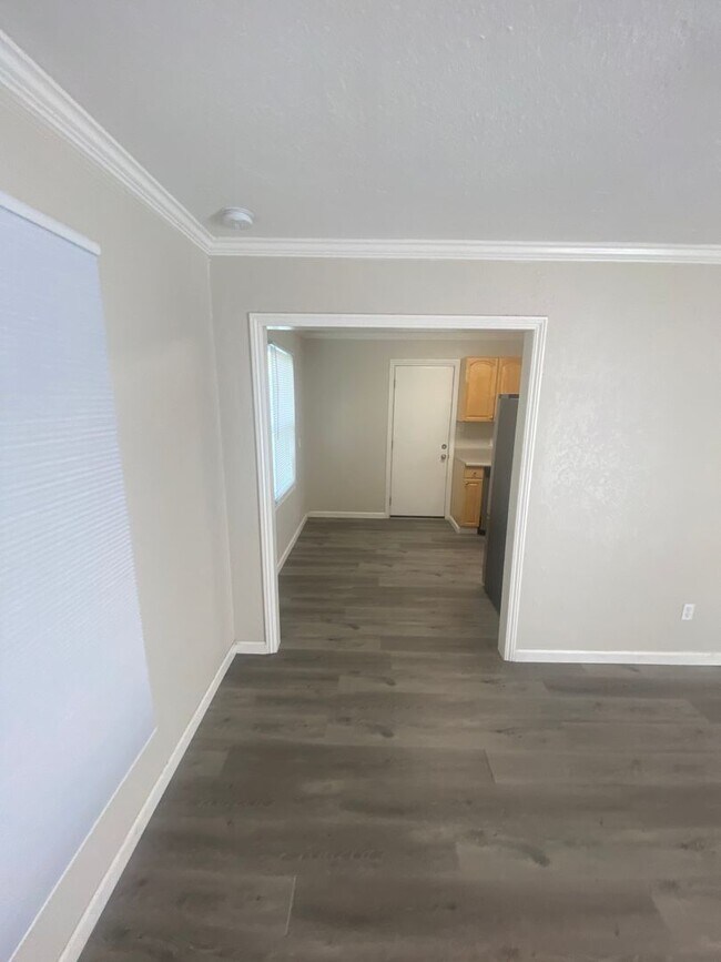 Building Photo - $2490 / 2 BR - GORGEOUS RECENTLY REMODELED CENTRAL LIVERMORE DUPLEX UNIT