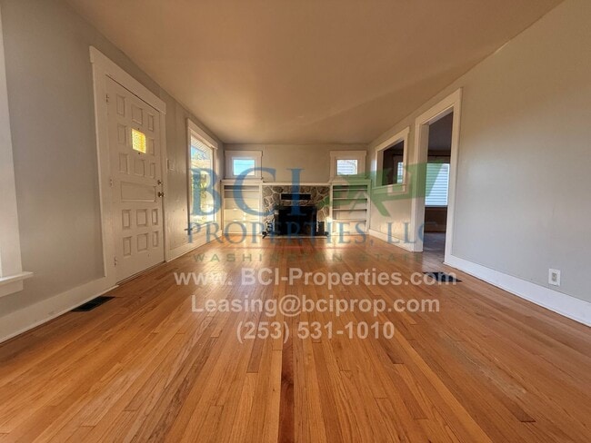 Building Photo - Beautiful 4 Bedroom Home Available in Down...