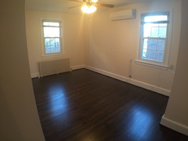 Building Photo - 4532 Middleton Ln