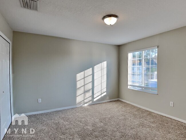 Building Photo - 4852 Barchetta Dr