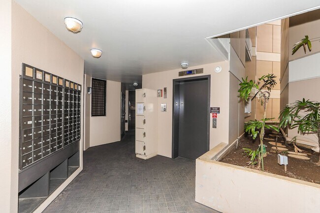 Building Photo - Piikoi Atrium - studio,1 bath with 1 covered parking stall