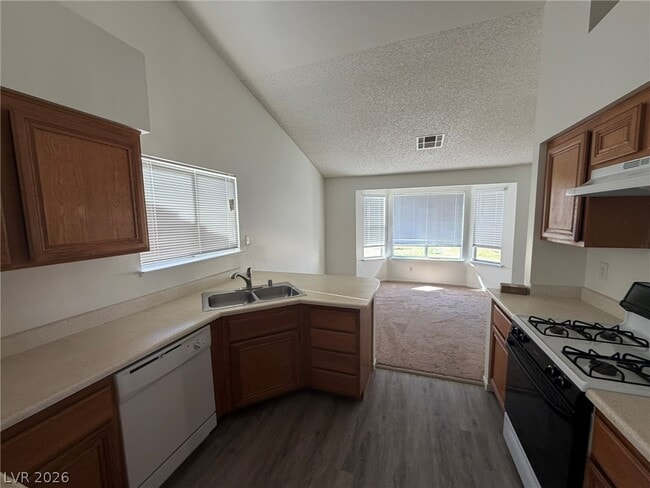 Building Photo - 6428 Old Colonial Way