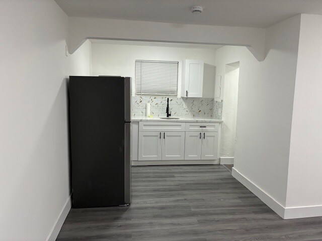 Building Photo - 5934 Buchanan St