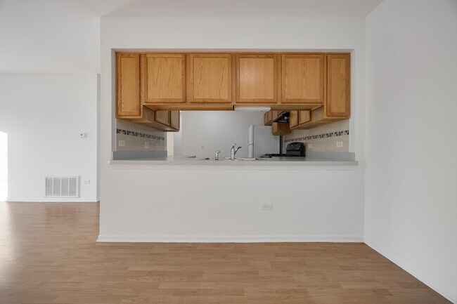 Building Photo - 881 N Swift Rd