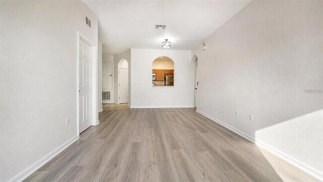 Building Photo - 6380 Contessa Dr