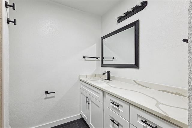 Building Photo - 1302 Palm St