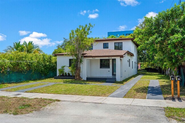 Building Photo - 742 NW 70th St