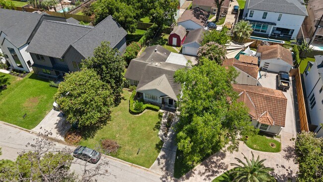 Building Photo - 1705 Althea Dr