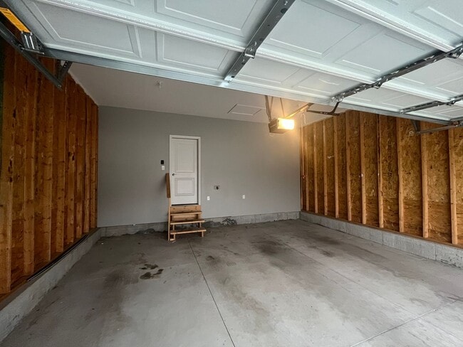 Building Photo - 5080 W Stampede Ln