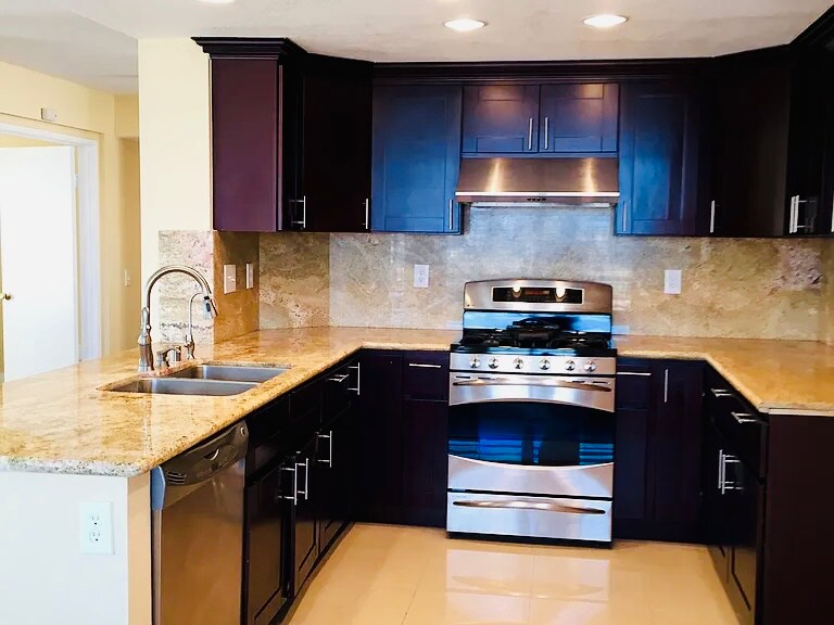 Building Photo - 2371 Wandering Ridge Dr