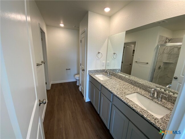Building Photo - 212 Hemp Hl