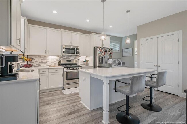 Building Photo - 1408 Friar Rock Cir