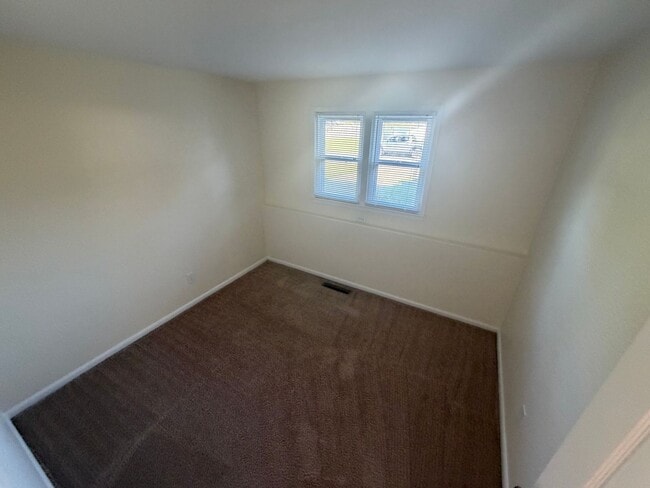 Building Photo - 3061 Ole Towne Ln