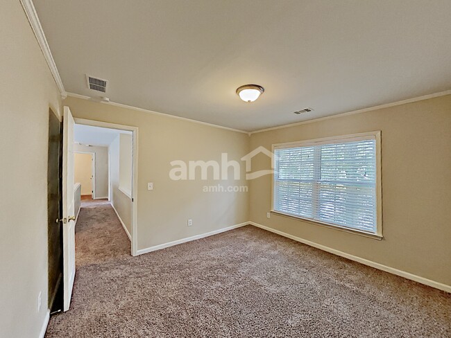 Building Photo - 3547 Myrtlewood Chase NW
