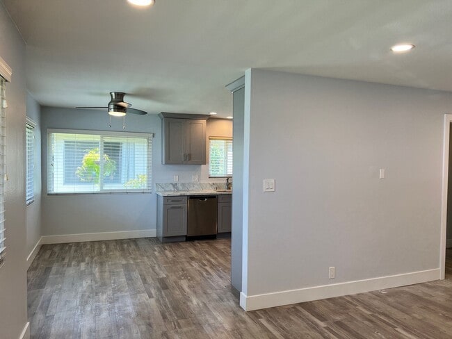 Building Photo - 5852 Santa Barbara Ave