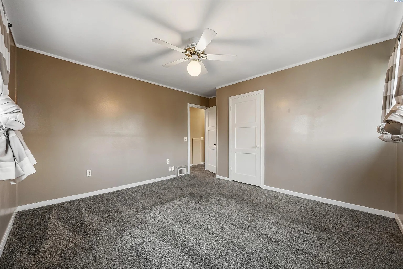 Building Photo - 1207 Putnam St