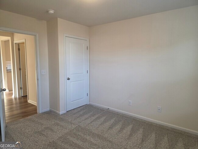 Building Photo - 234 Bellflower Cir