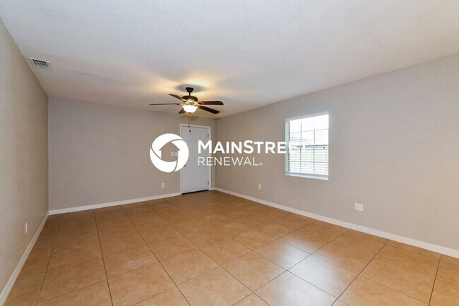 Building Photo - 3 Bedroom Pet-Friendly Home in West Bradenton, FL with Main Street Renewal