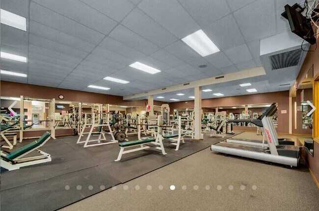 Building Photo - 4301 W Shamrock Ln