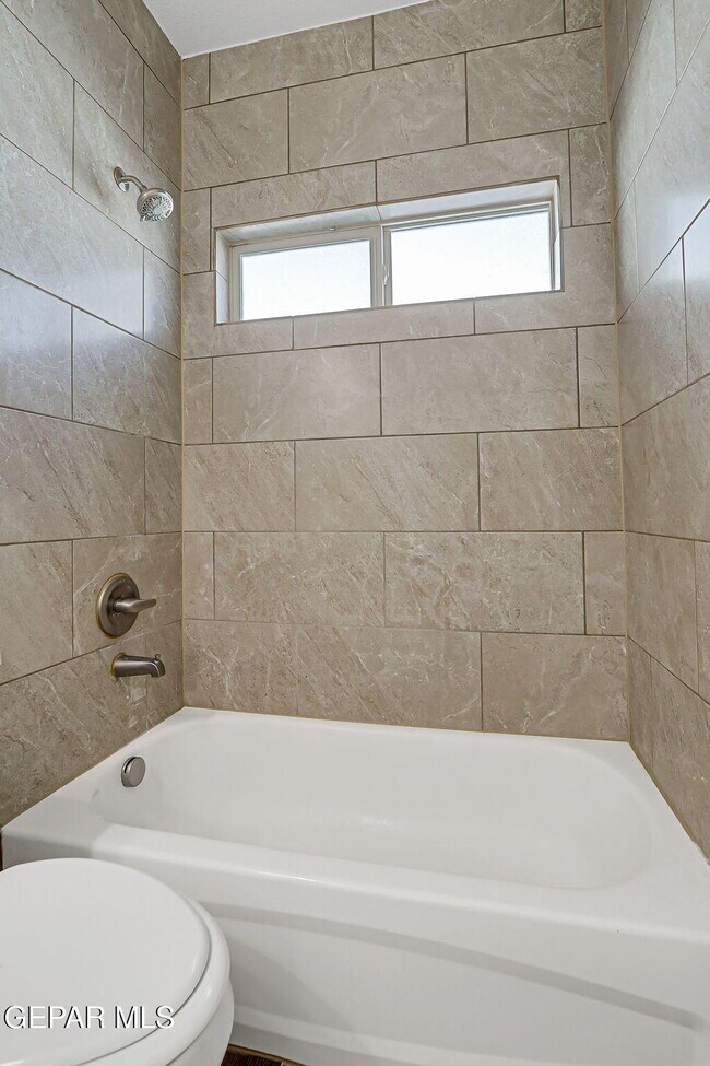 Building Photo - 5913 Ruidoso Downs St