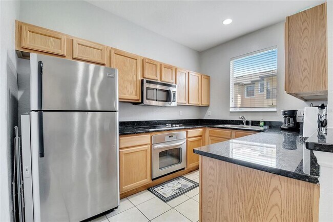 Building Photo - 2713 Bushman Dr