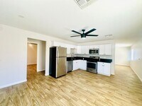 Building Photo - 22nd340