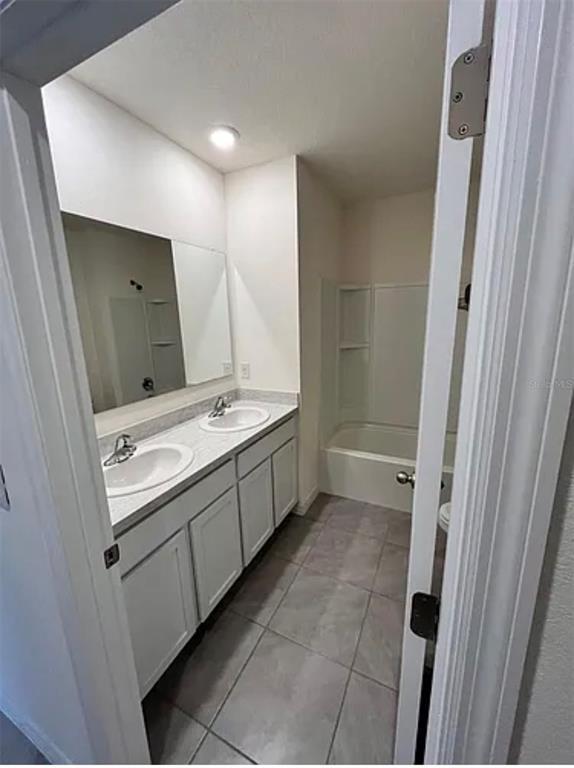 Building Photo - 5 Hickory Course Loop