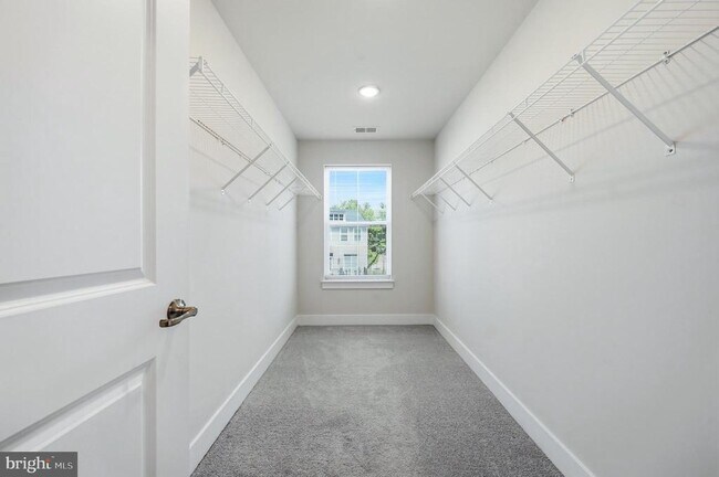 Building Photo - 933 Anvil Ct.