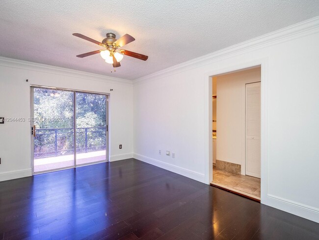 Building Photo - 351 SW 184th Terrace