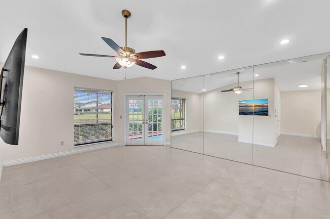 Building Photo - 22595 Esplanada Cir