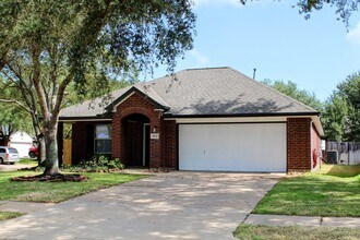 Building Photo - 21742 Winsome Rose Ct