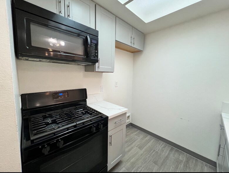 Building Photo - 19350 Sherman Way